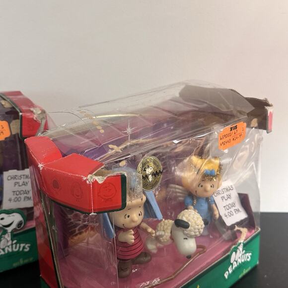 Peanuts 2010 Nativity Set 9 Pcs Christmas Figurines Charlie Brown & Snoopy RARE - Picture 8 of 10